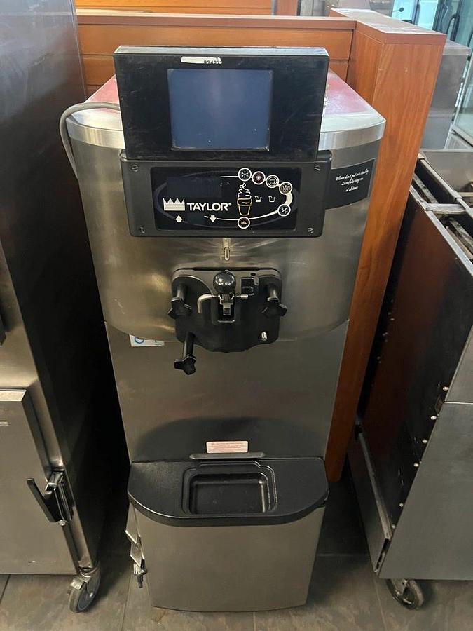 Used 2015 Taylor C708 1 Flav Machine, 208-230v 1 Phase -Water Cooled-Complete-Working2015 Taylor C708 1 Flav Machine, 208-230v 1 Phase -Water Cooled-Complete-Working