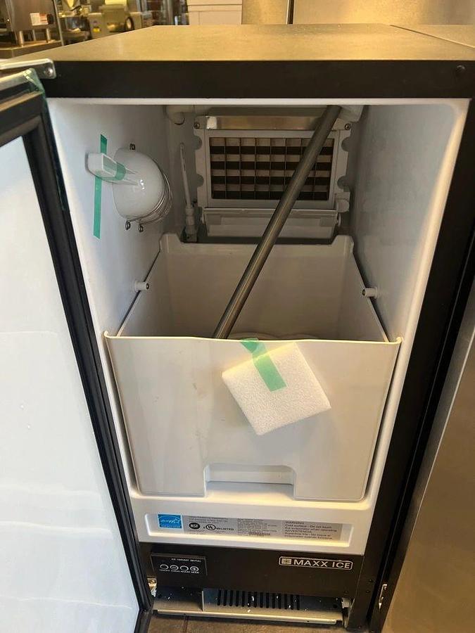 Used Maxx Ice Premium Indoor Self-Contained Ice Machine, 15”W, 65 lbs, Energy Star, in Stainless SteelMaxx Ice Premium Indoor Self-Contained Ice Machine, 15”W, 65 lbs, Energy Star, in Stainless Steel