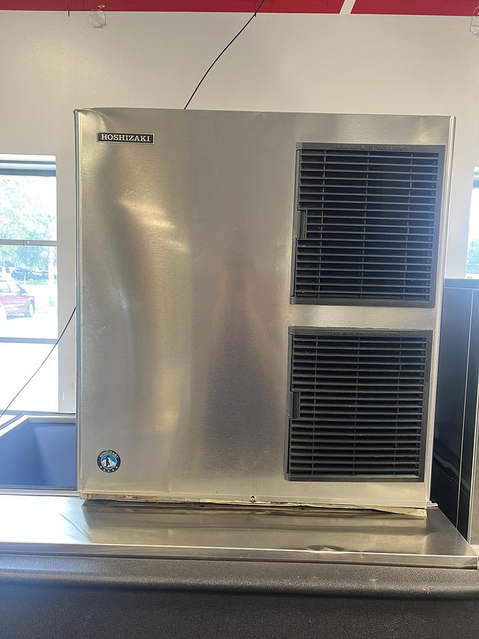 Used Hoshizaki 1,000 lb Commercial Ice Machine Head – Air Cooled – Stainless Steel