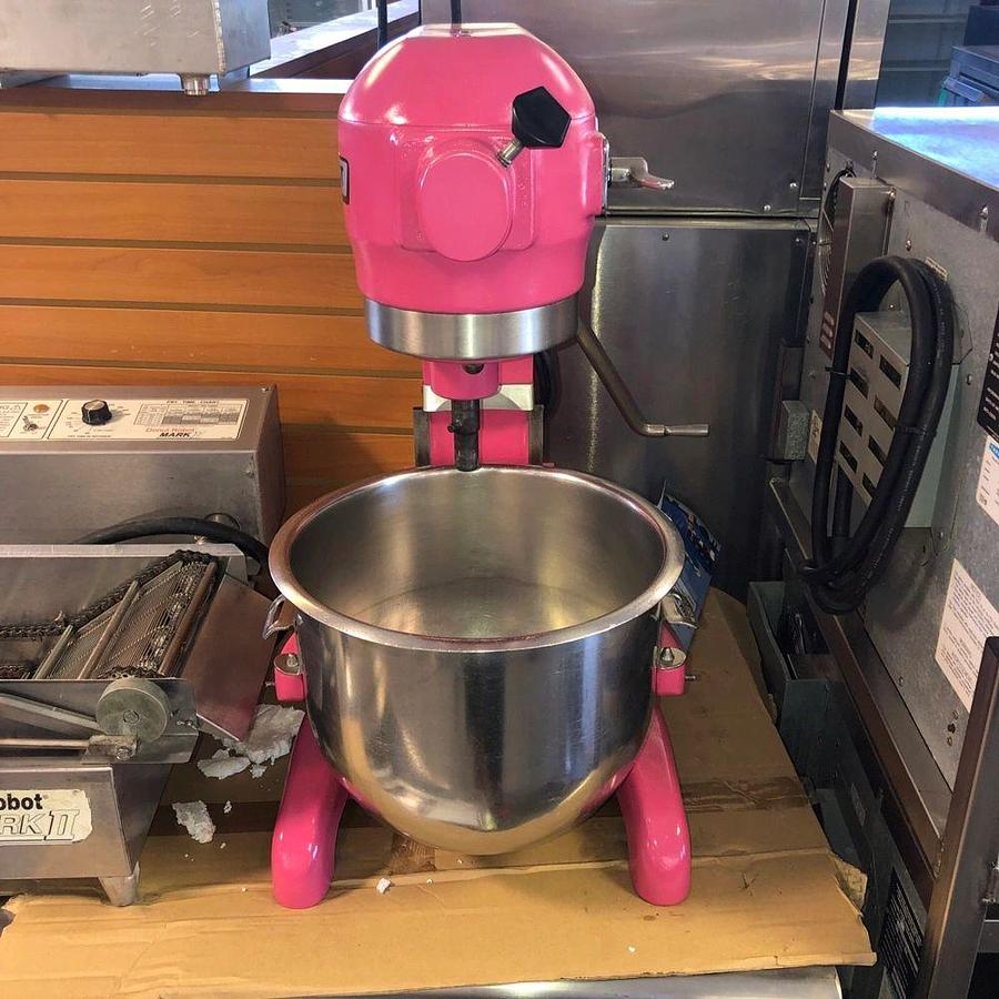 Used HOBART A 200 20 QT Mixer Includes Guard, Bowl & Pattle Hook & Whip 115VHOBART A 200 20 QT Mixer Includes Guard, Bowl & Pattle Hook & Whip 115V