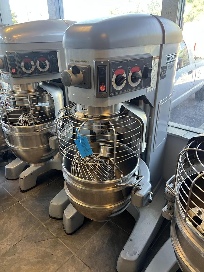 Refurbished Hobart 60 Qt Commercial Planetary Mixer w/ Bowl & Whip Heavy Duty Bakery Mixer