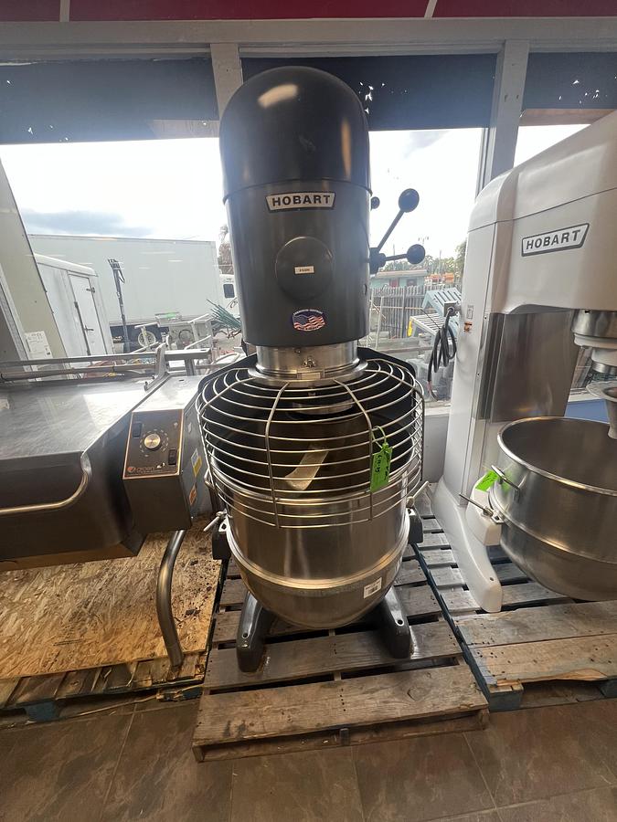 Used Hobart H600 60 Qt Commercial Planetary Mixer w/ Bowl Guard & Attachments