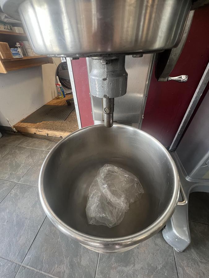 Used Hobart 20 Quart Commercial Planetary Mixer Used • Tested • Working