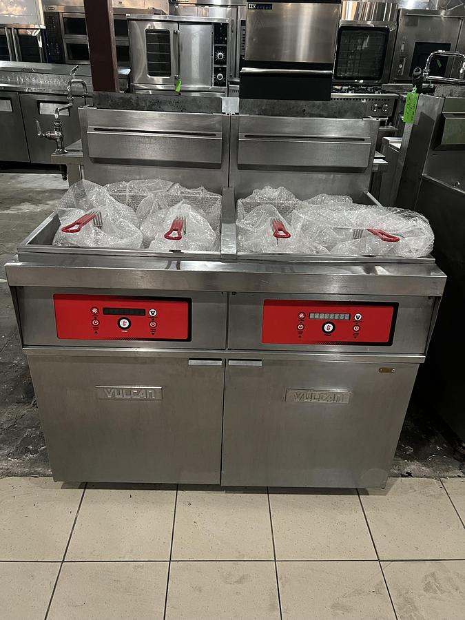 Refurbished Vulcan 2 Bay Commercial Electric Fryer Dual Vat Digital Controls Heavy Duty