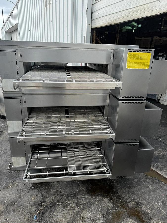 Refurbished Middleby Marshall PS570G Triple Stack Pizza Oven Conveyor Natural Gas- Tested