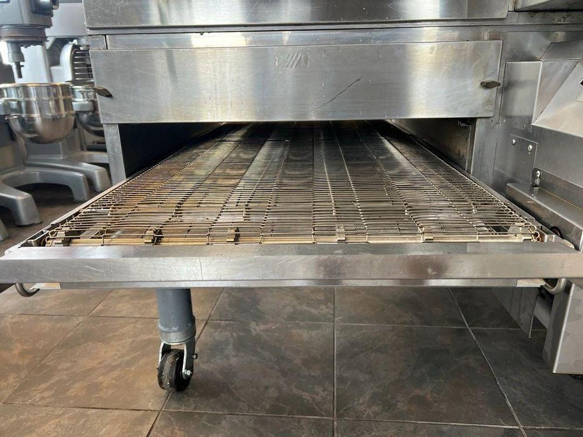 Used Middleby Marshall PS638G-2 65” Gas Double Impingement Conveyor Oven - Natural GasMiddleby Marshall PS638G-2 65” Gas Double Impingement Conveyor Oven - Natural Gas