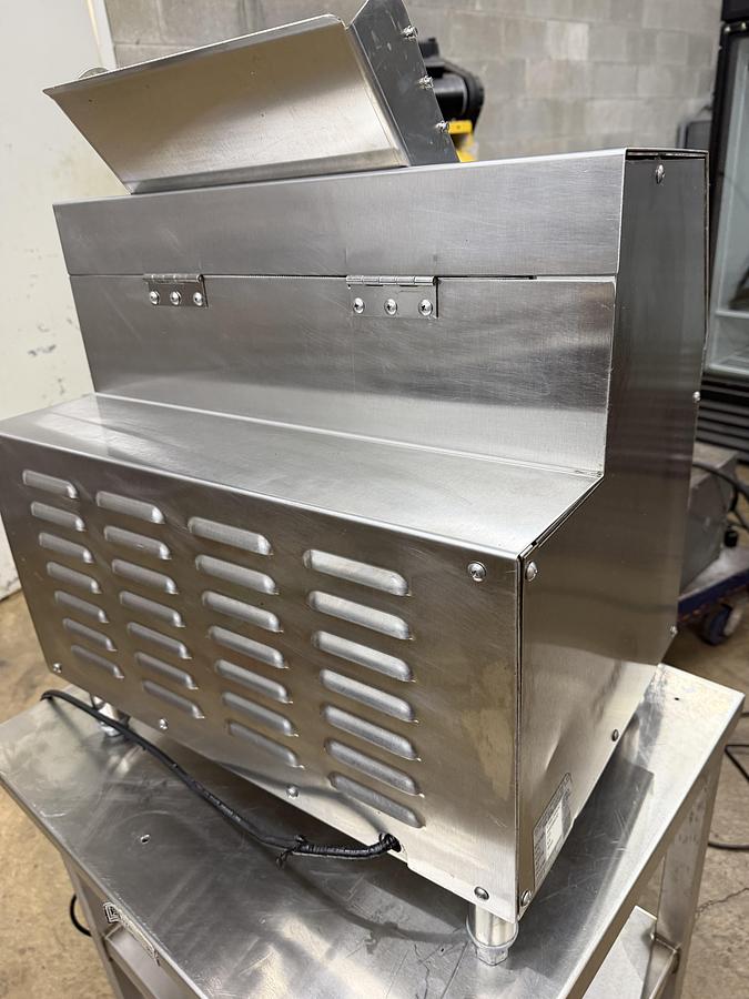 Used Somerset CDR-2000M 20" Dough Sheeter – Commercial Countertop Dough Roller – 115V – Tested & Working