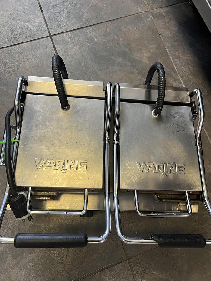 Used Waring WPG250 Double Panini Grill Press Commercial Sandwich Grill 120V