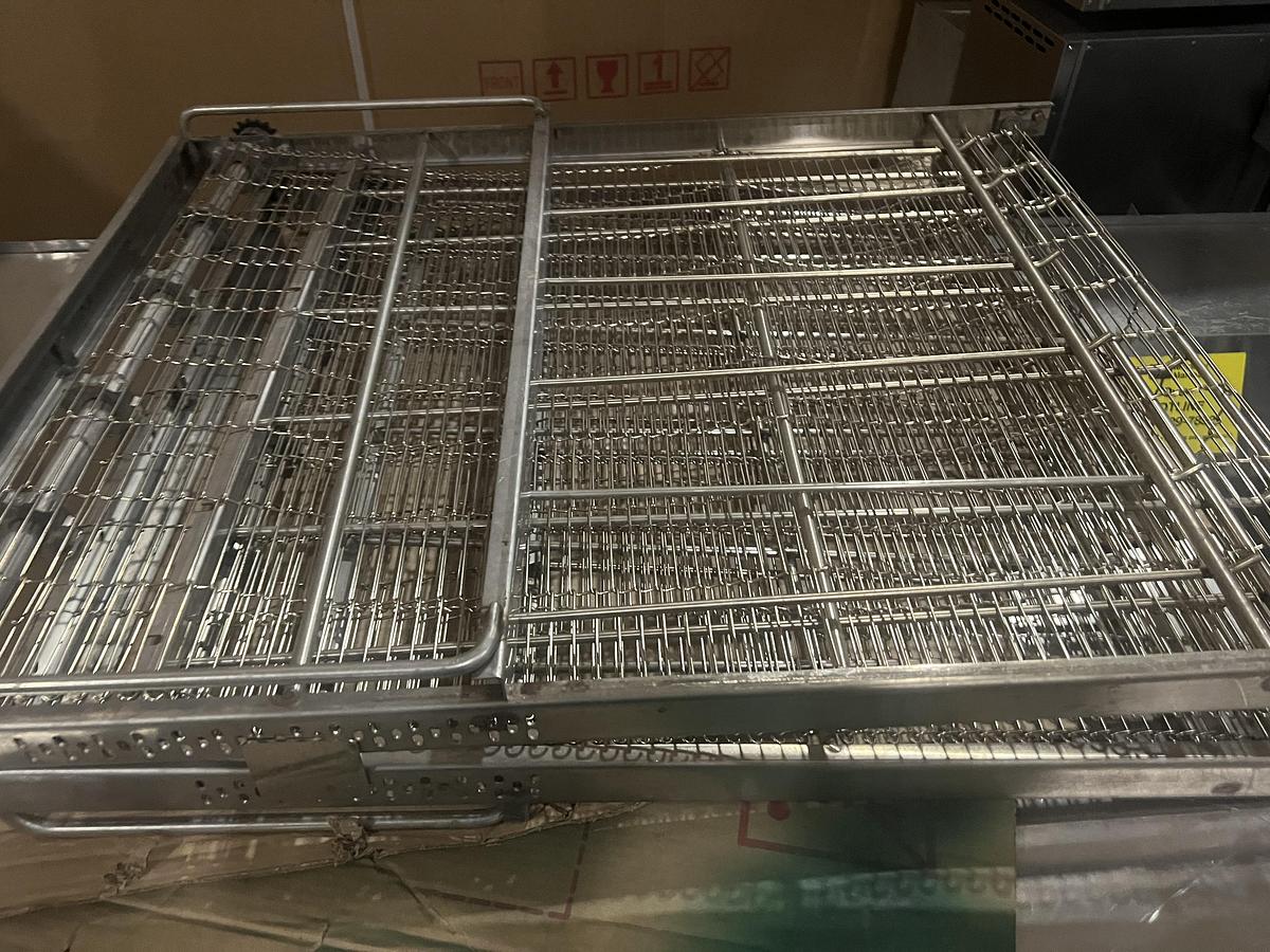 Used Middleby Marshall WOW! Oven 2 Gas-Fired Conveyor Oven – Tested & Working