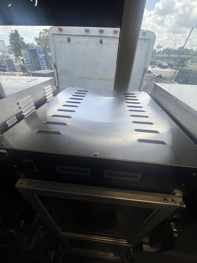 Refurbished Henny Penny HC900 Heated Holding Mobile Cabinet – Glass Door Hot Food Holding Cabinet – Tested & Working