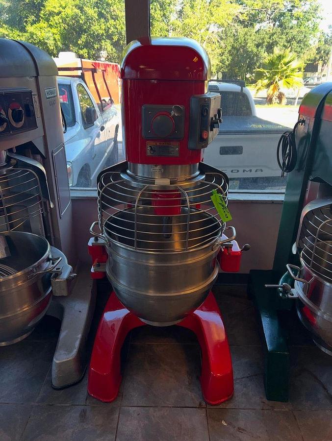 Used Hobart Legacy+ HL662-1STD 60 Qt. Planetary Floor Pizza MixerHobart Legacy+ HL662-1STD 60 Qt. Planetary Floor Pizza Mixer