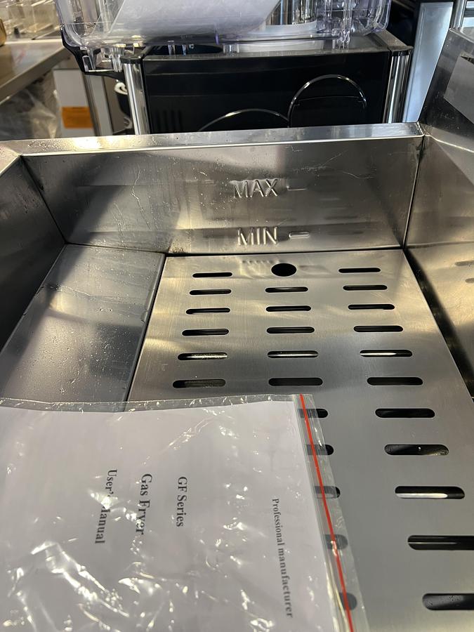 Refurbished Commercial Countertop Gas Fryer Stainless Steel Restaurant Deep Fryer w/ Drain