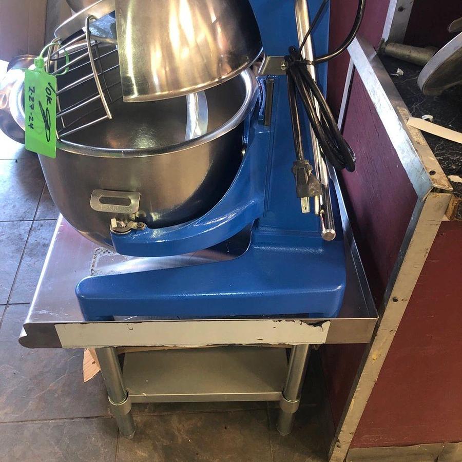 Used HOBART A 200 20 QT Mixer Includes Guard, Bowl & Pattle Hook & Whip 115VHOBART A 200 20 QT Mixer Includes Guard, Bowl & Pattle Hook & Whip 115V