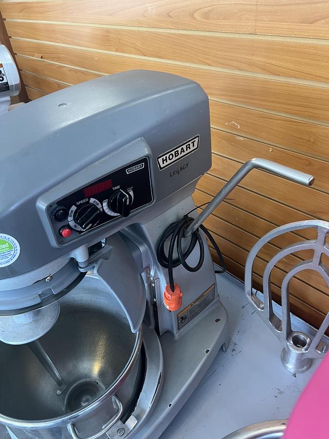 Used Hobart H1200 20 Qt Commercial Planetary Mixer w/ Bowl & Dough Hook