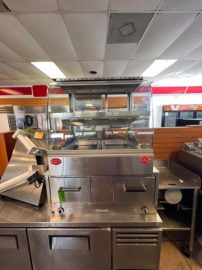 Used Heated Countertop Display Warmer 36”Heated Countertop Display Warmer 36”