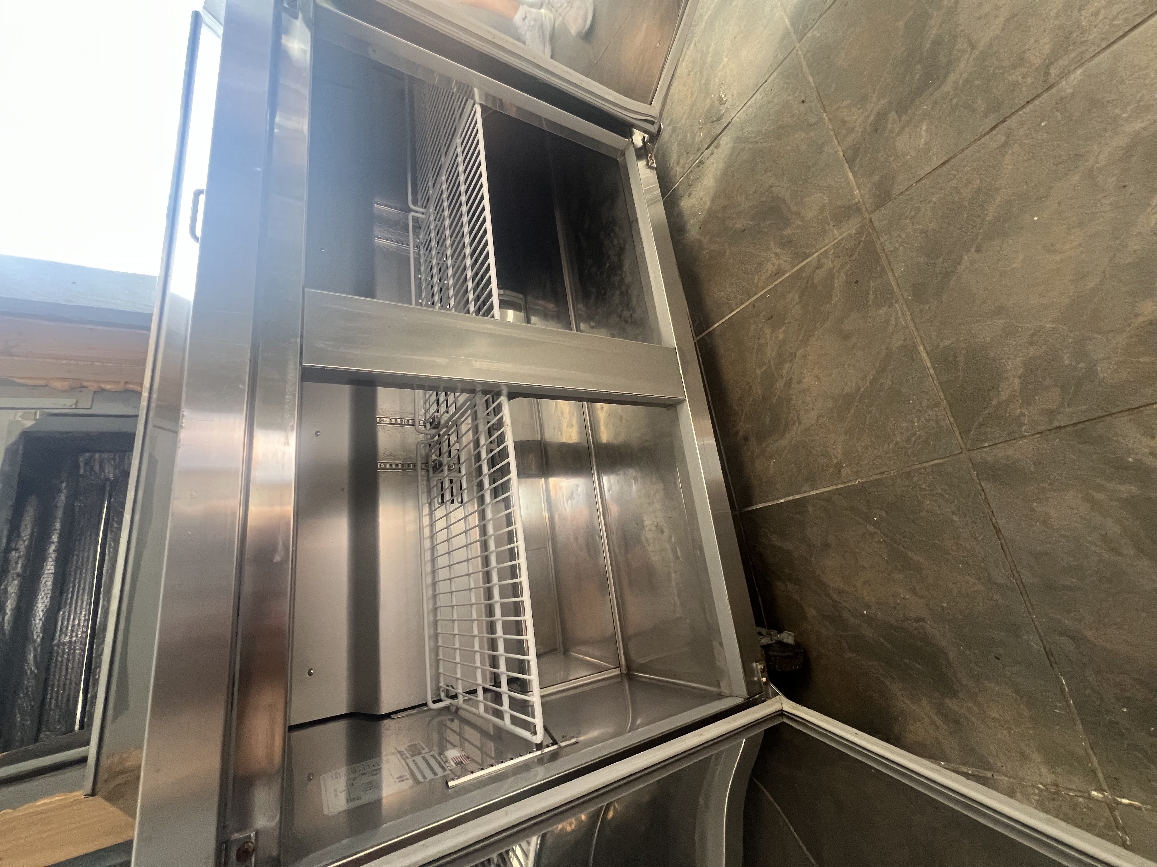 Refurbished SABA AIR SPS-72-18 – 72” 3-Door Refrigerated Sandwich / Salad Prep Table