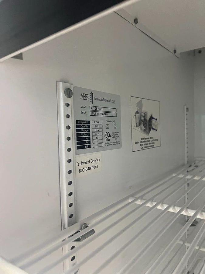 Used Glass 1 Door Refrigerator, 19 Cu. FtGlass 1 Door Refrigerator, 19 Cu. Ft