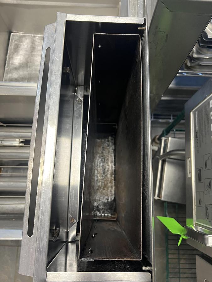 Used Dean Commercial Gas Deep Fryer – Stainless Steel Floor Model