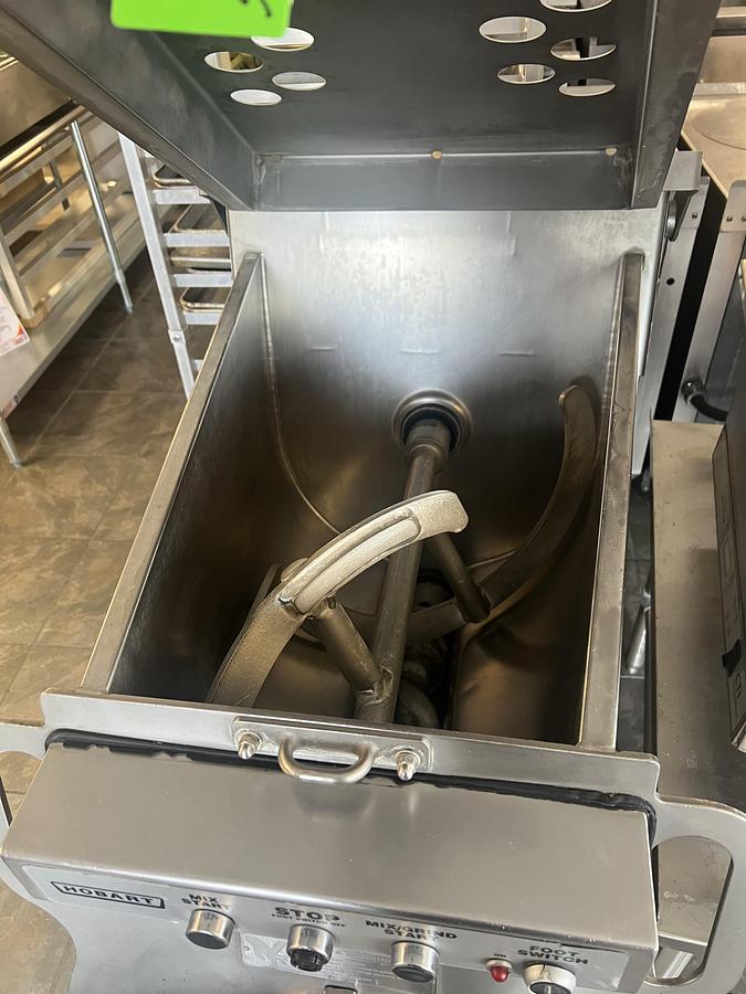Refurbished Hobart MG1532 Commercial Mixer Grinder Meat Grinder 208V 3 Phase Heavy Duty