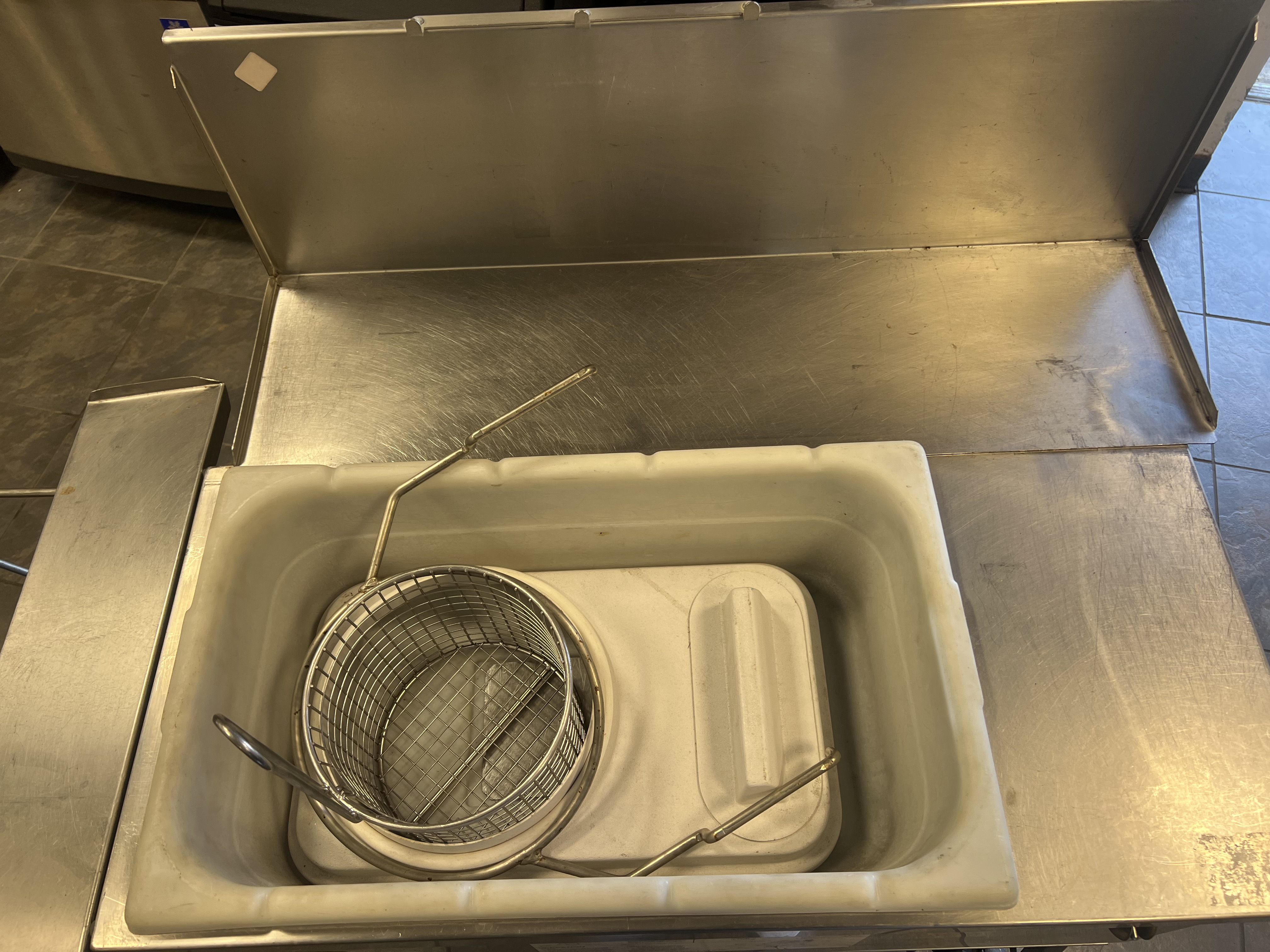 Refurbished Henny Penny Commercial Stainless Steel Breading Cart / Breading Station