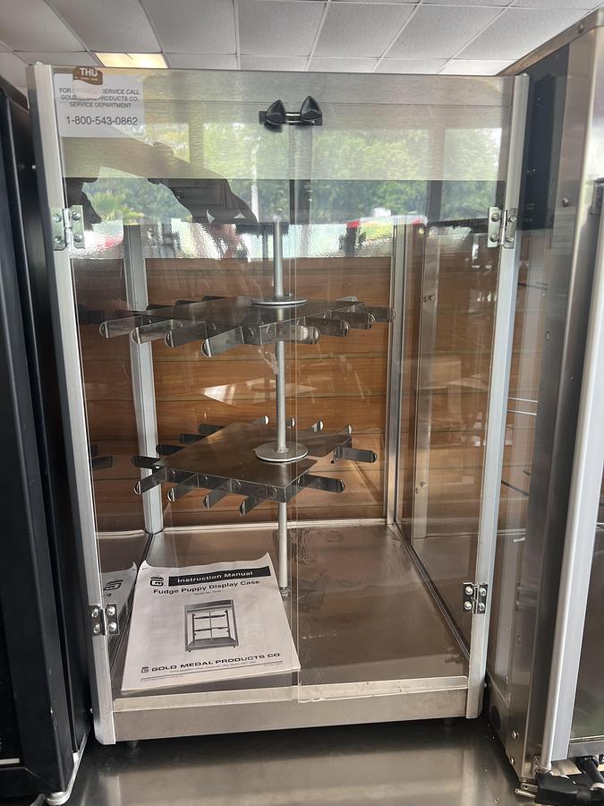Used Gold Medal Fudge Puppy Countertop Display Case Merchandiser