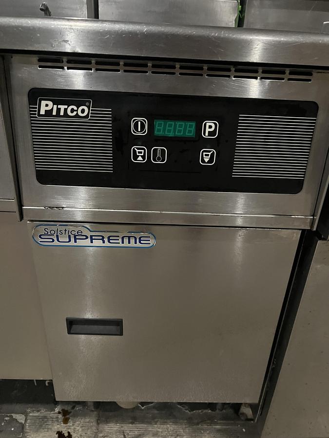 Refurbished Pitco Solstice Supreme Single Bay Commercial Gas Fryer Digital Controls Heavy Duty