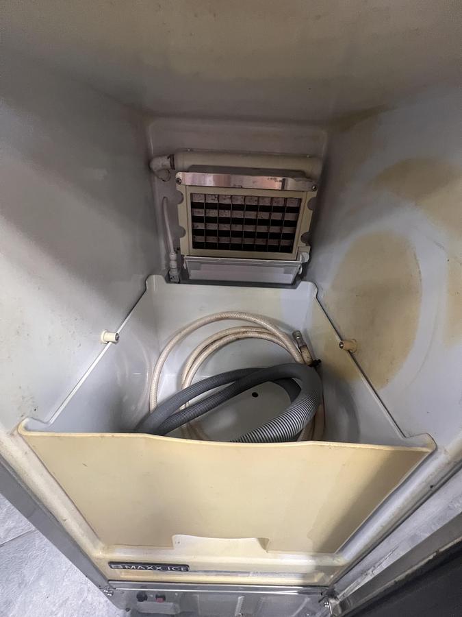 Used MAXX ICE Commercial Undercounter Refrigerator – Stainless Steel – Self-Contained