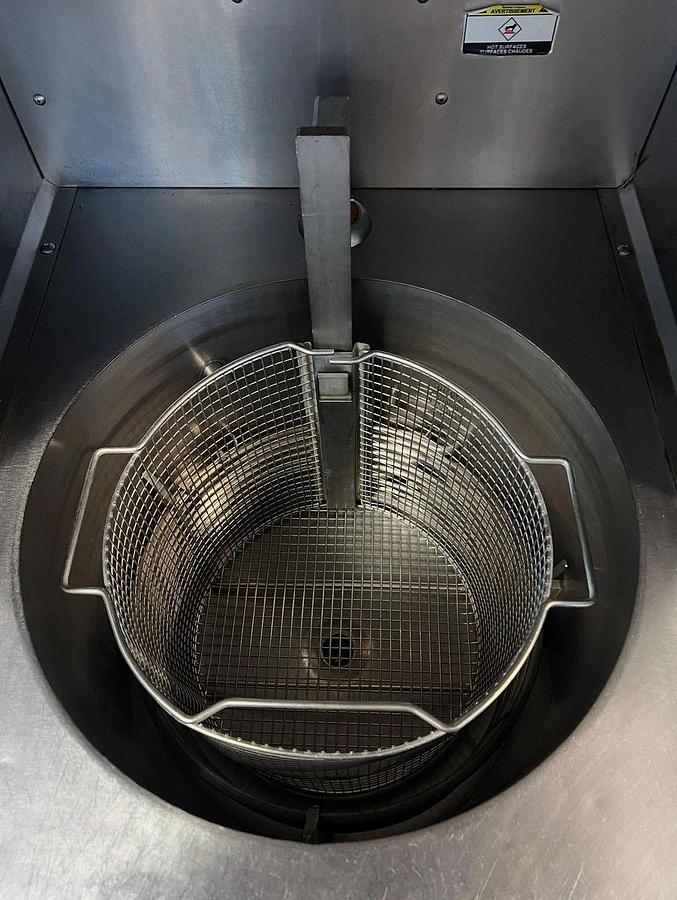 Used Giles Ventless Hood With Electric Fryer-Model: GEF-720-VH- Has Auto Basket LiftGiles Ventless Hood With Electric Fryer-Model: GEF-720-VH- Has Auto Basket Lift