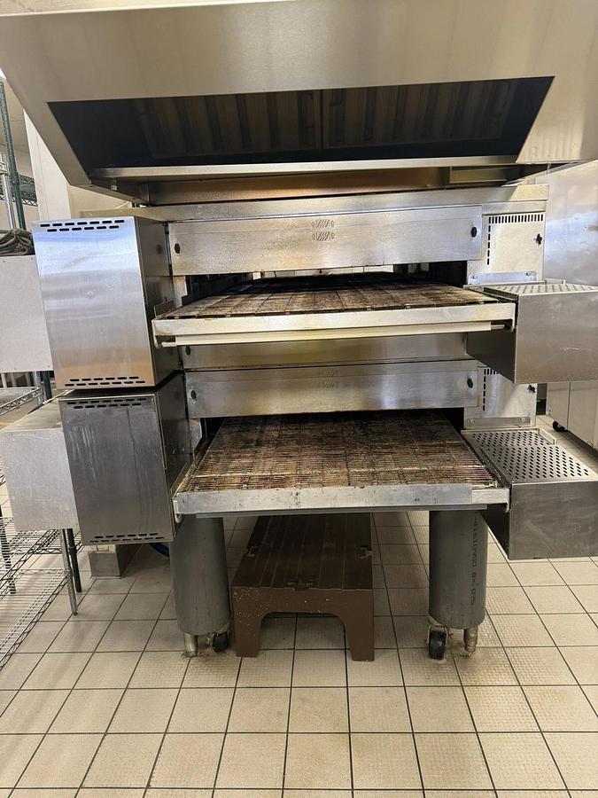 Used Middleby Marshall WOW! Touch Screen PS670G Double 32" Conveyor Pizza Oven