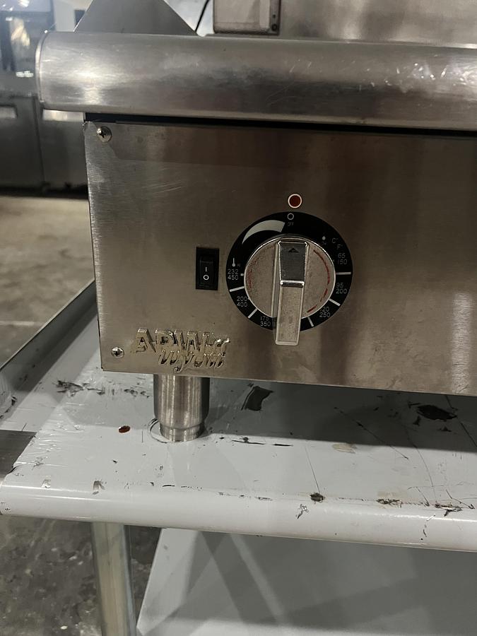 Used APW Wyott 36” Electric Flat Top Griddle Commercial Countertop 3-Zone Stainless