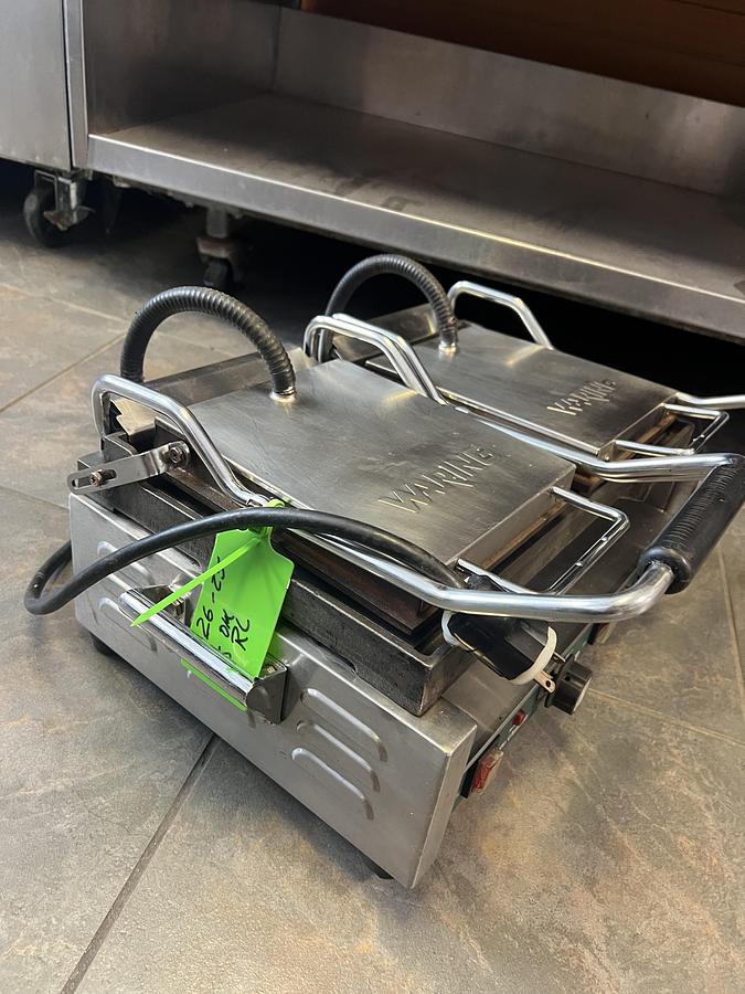 Used Waring WPG250 Double Panini Grill Press Commercial Sandwich Grill 120V
