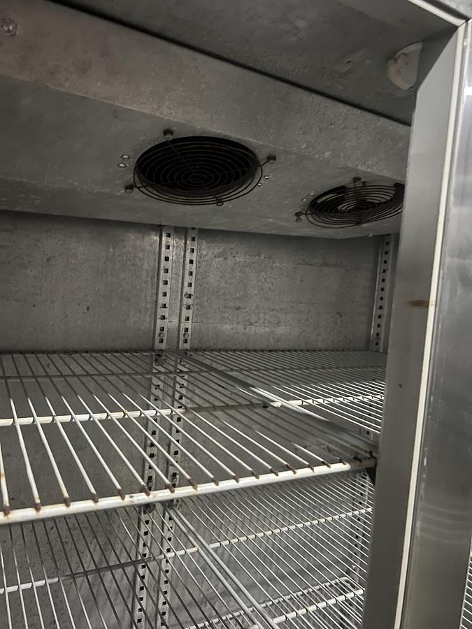 Refurbished Victory 2 Door Commercial Reach-In Refrigerator Stainless Steel Heavy Duty