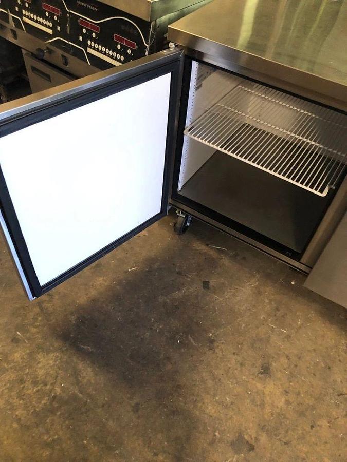 Used Used: True TUC-67-HC 67” W Undercounter Refrigerator w/ (2) Sections & (2) Doors, 115vUsed: True TUC-67-HC 67” W Undercounter Refrigerator w/ (2) Sections & (2) Doors, 115v
