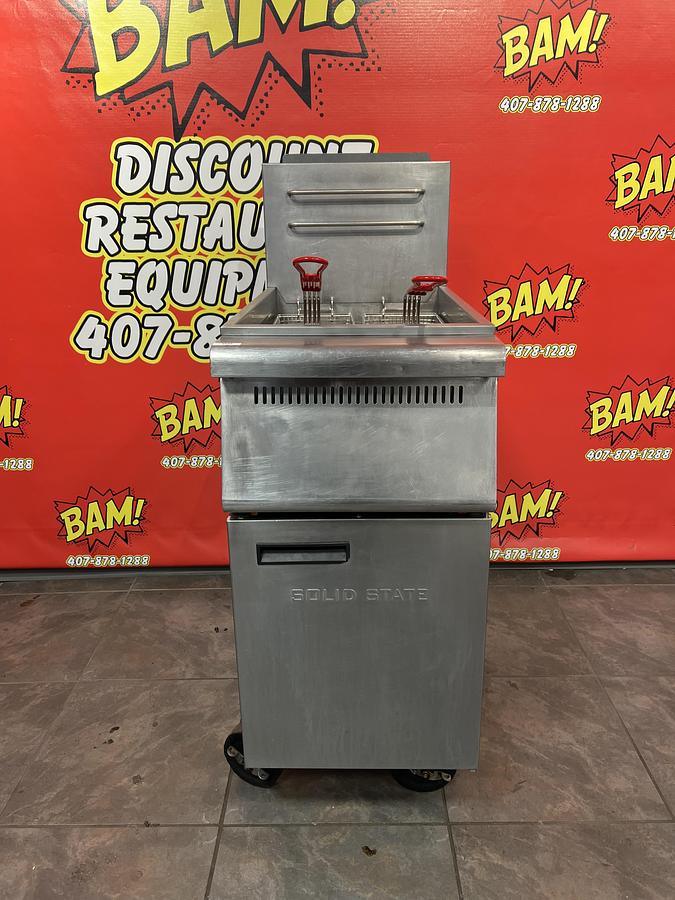 Used SOLID STATE 40 LB COMMERCIAL GAS DEEP FRYER