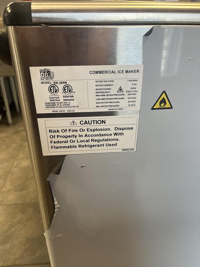 North Pole 270 lb Commercial Nugget Ice Machine – Undercounter – Stainless Steel – 115V