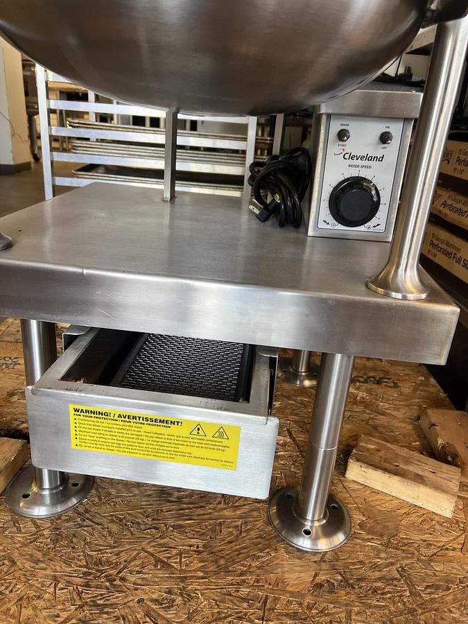 Refurbished Cleveland 40 Gallon Electric Tilting Steam Jacketed Kettle Commercial Floor Model