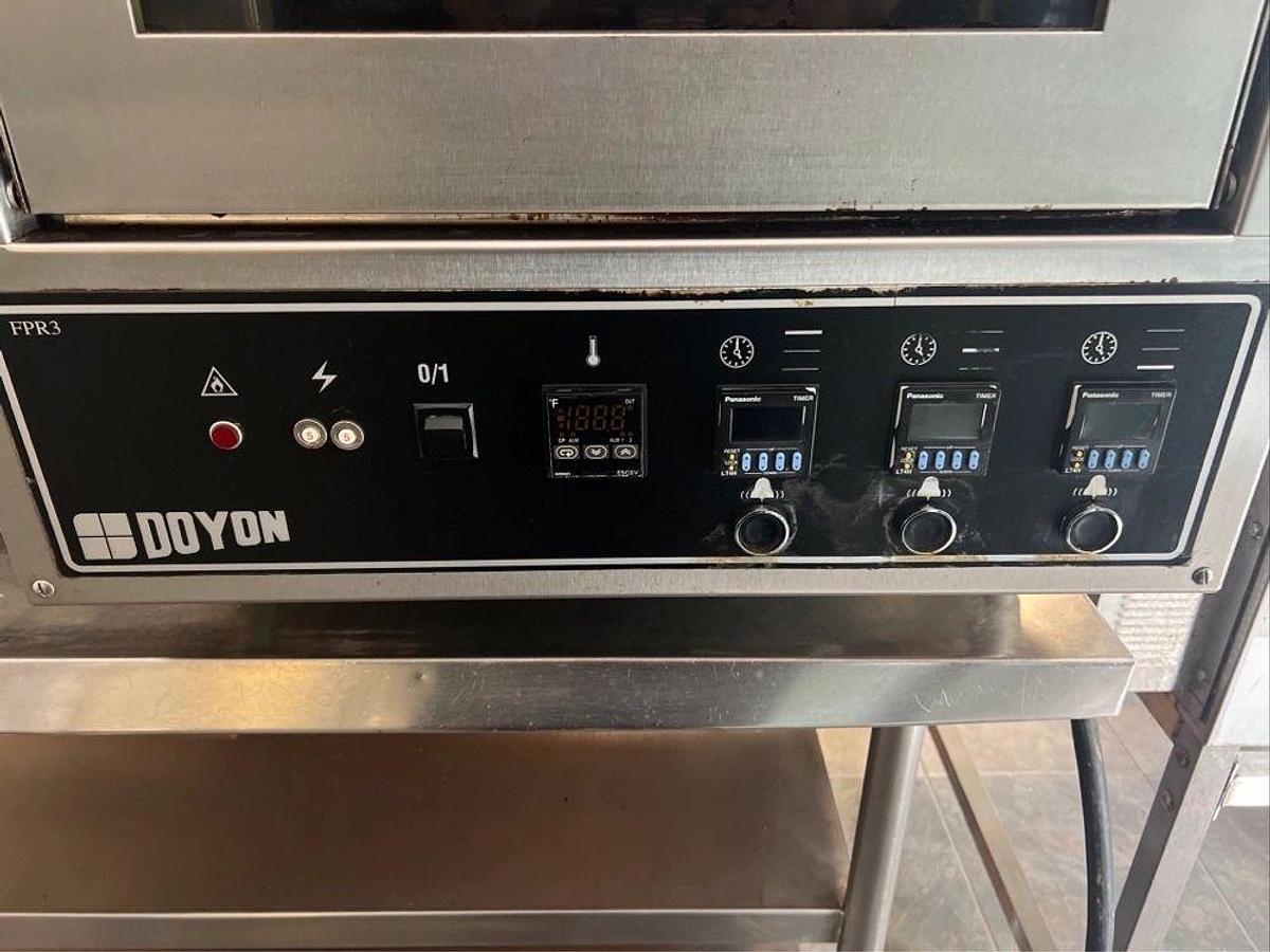 Used Doyon Model FPR3 - 3 Rotating Deck Pizza Oven - 208V 1 PhaseDoyon Model FPR3 - 3 Rotating Deck Pizza Oven - 208V 1 Phase