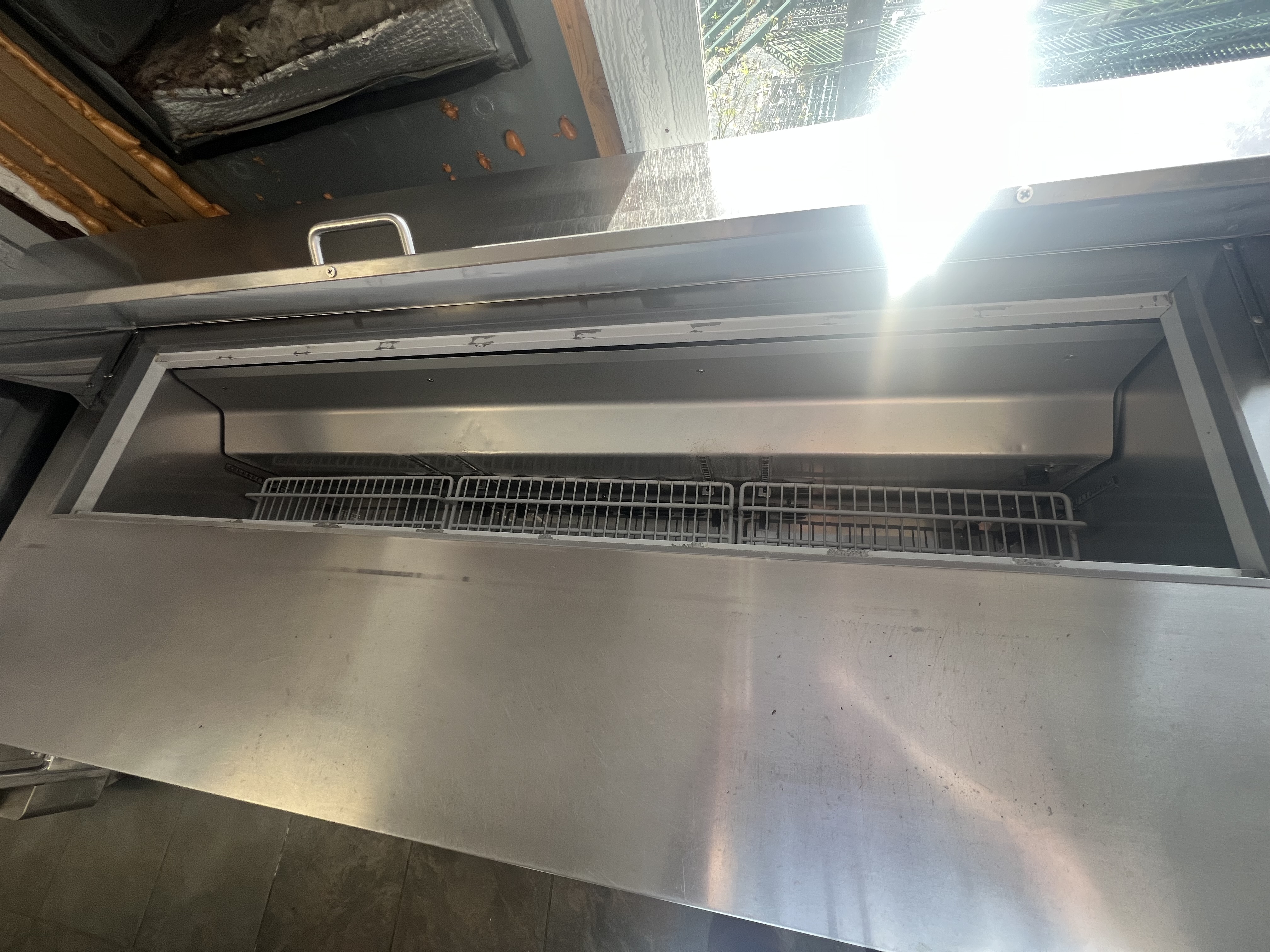 Refurbished SABA AIR SPS-72-18 – 72” 3-Door Refrigerated Sandwich / Salad Prep Table