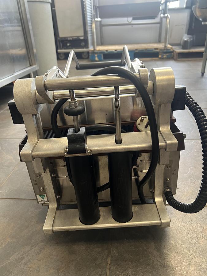 Used Star Pro-Max Commercial Panini Press / Sandwich Grill – Heavy Duty Countertop – Tested