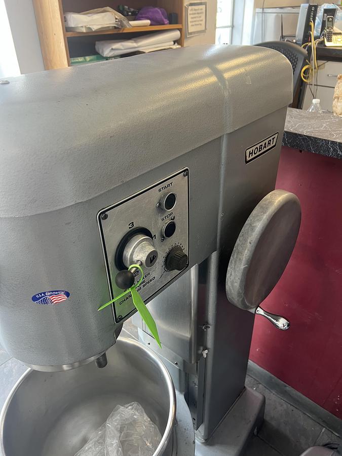 Used Hobart 20 Quart Commercial Planetary Mixer Used • Tested • Working