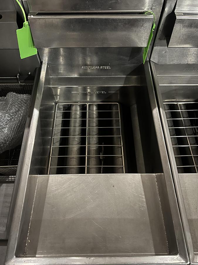 Refurbished Imperial Commercial Single Bay Gas Fryer Stainless Steel Floor Model Heavy Duty