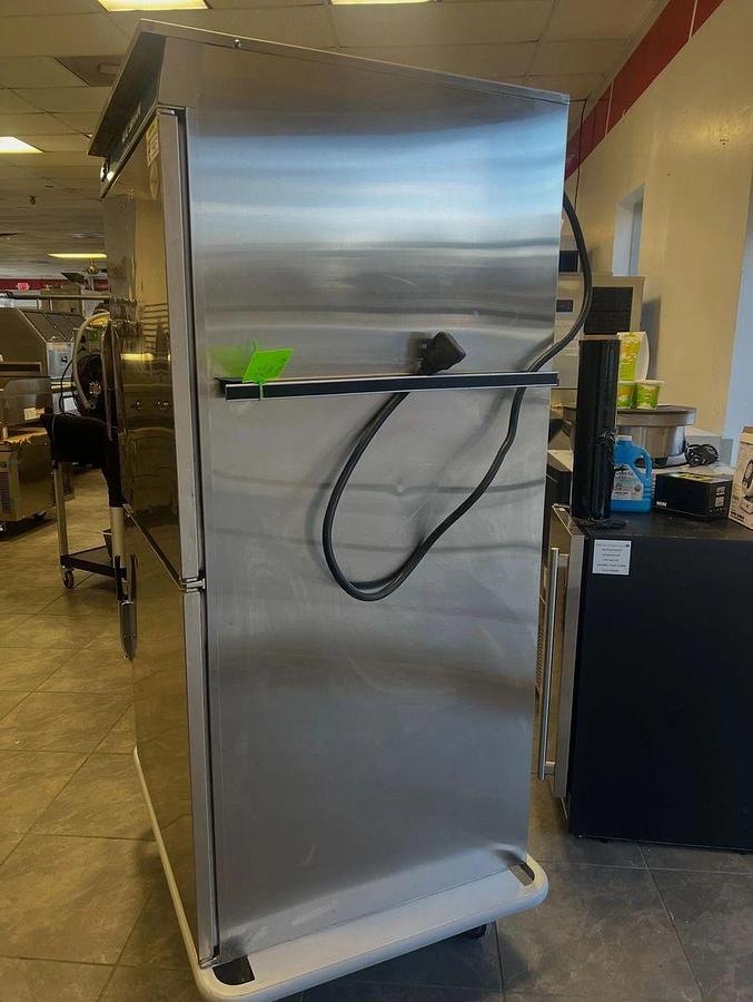 Used Alto-Shaam 1000-BQ2/96 Heated Banquet CartAlto-Shaam 1000-BQ2/96 Heated Banquet Cart