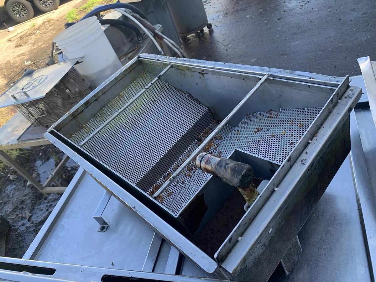 Used Frymaster 3 BAY Fryer, Natural Gas, Filtration System- Working Condition