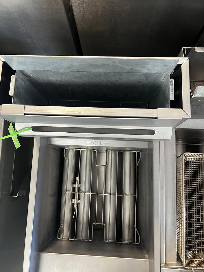 Used Vulcan Commercial Gas Fryer – Stainless Steel Floor Model