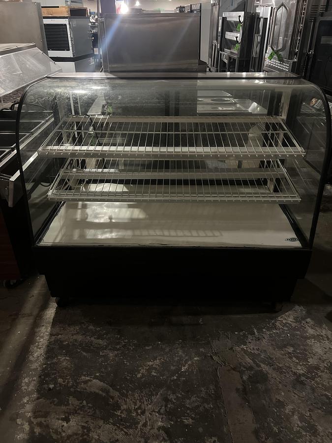 Refurbished Federal Commercial Refrigerated Display Case