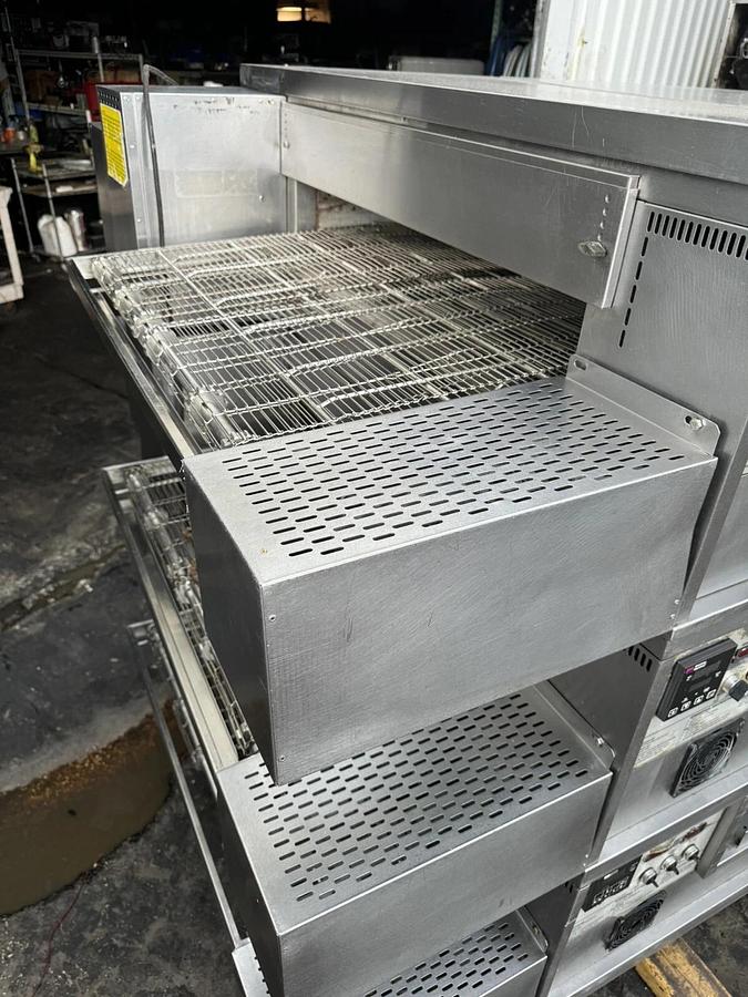 Refurbished Middleby Marshall PS570G Triple Stack Pizza Oven Conveyor Natural Gas- Tested
