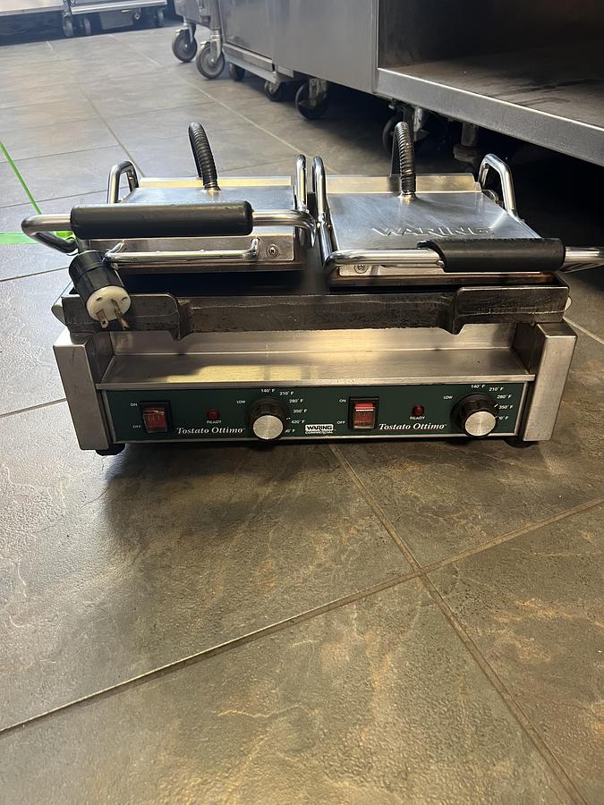 Used Waring WPG250 Double Panini Grill Press Commercial Sandwich Grill 120V
