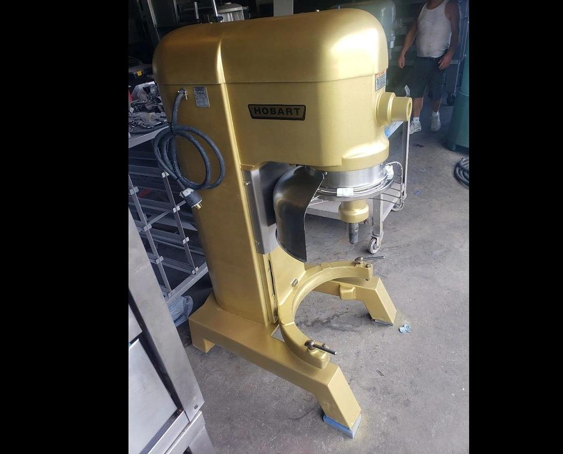 Used Hobart H600T 60 Qt Mixer 2HP - 3Ph - 230v - New Stainless Bowl And Dough HookHobart H600T 60 Qt Mixer 2HP - 3Ph - 230v - New Stainless Bowl And Dough Hook