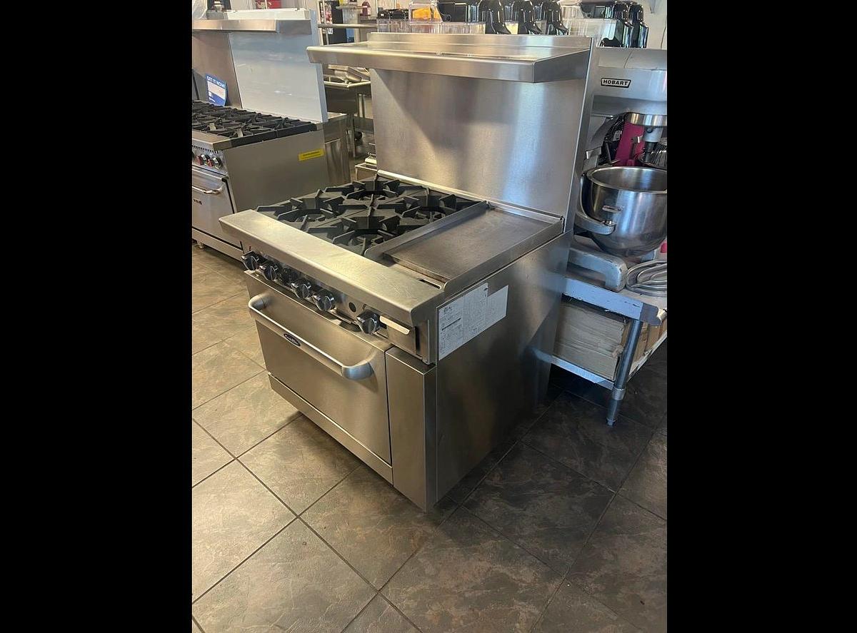 Used AGR-4B12GR — 36″ Gas Range with Four (4) Open Burners & 12″ GriddleAGR-4B12GR — 36″ Gas Range with Four (4) Open Burners & 12″ Griddle