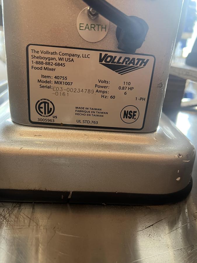 Used Vollrath MIX1007 7 Qt Commercial Countertop Mixer w/ Bowl & Attachments